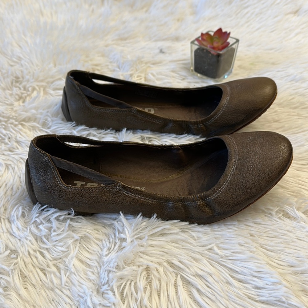 TSUBO Roana Brown Leather Bendable Ballerina Flats loafers women’s 8.5